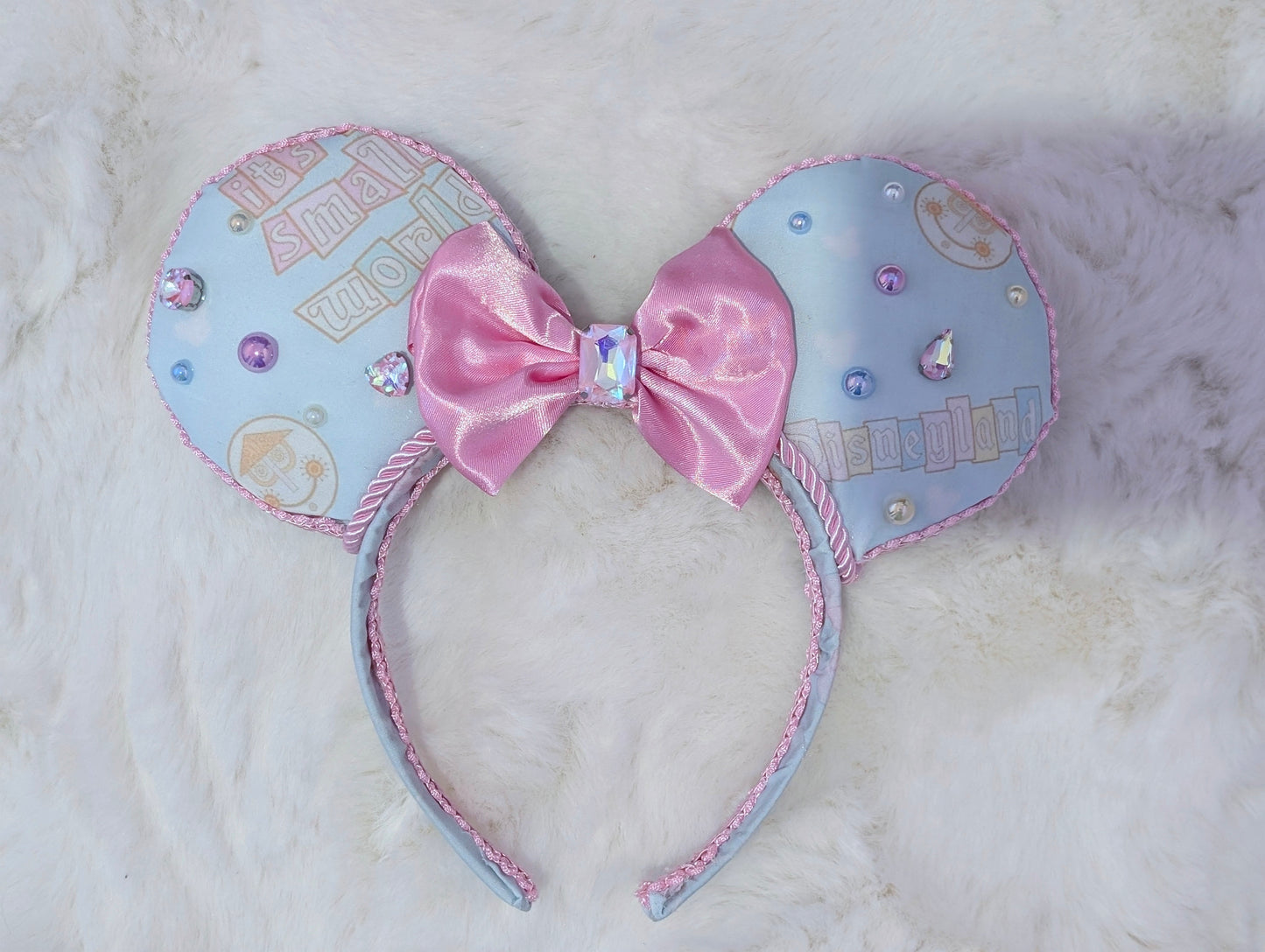It's A Small World Inspired Minnie Ears Headband